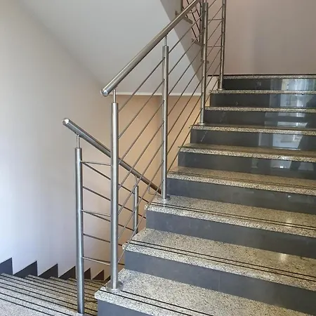 Przy Ogrodzie Saskim Apartment *