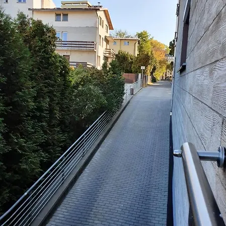 Przy Ogrodzie Saskim Apartment *