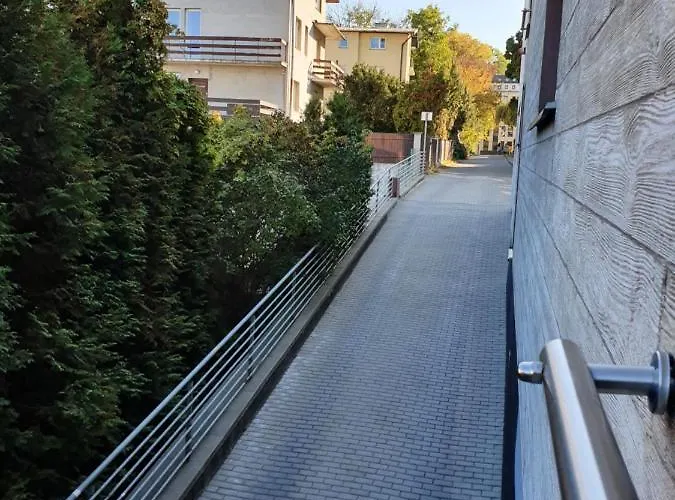 Przy Ogrodzie Saskim Apartment *