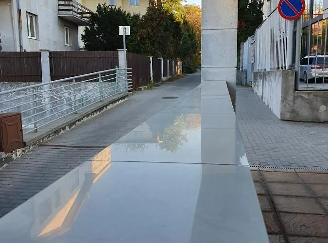 Przy Ogrodzie Saskim Apartment